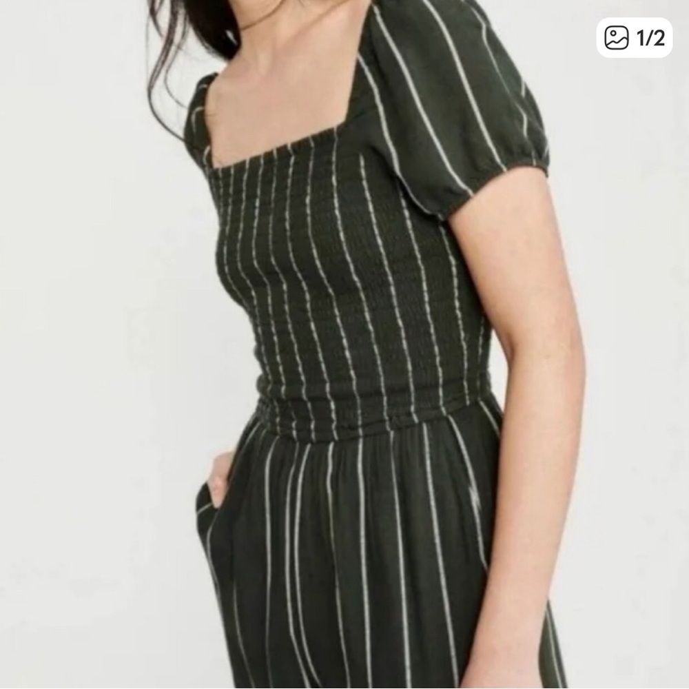 Abercombie & Fitch Square Neck Green Striped Jumpsuit Romper size Small EUC